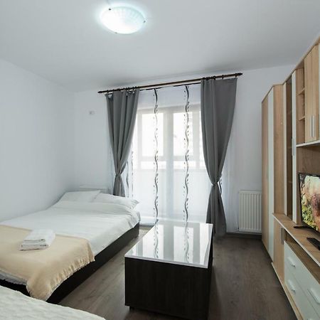 Rezident militari Apartment Chiajna Exterior foto