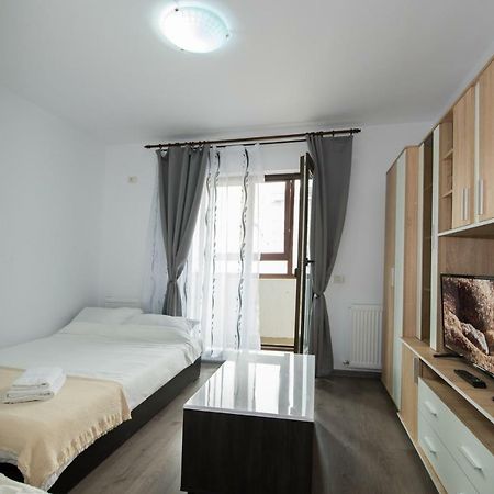Rezident militari Apartment Chiajna Exterior foto